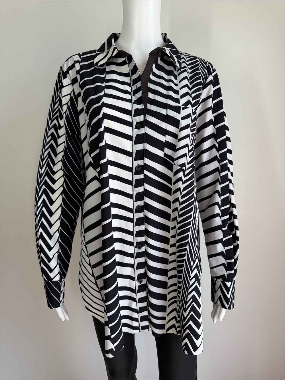Lysse Geometric Stripe Button Front Tunic Blouse – Size L